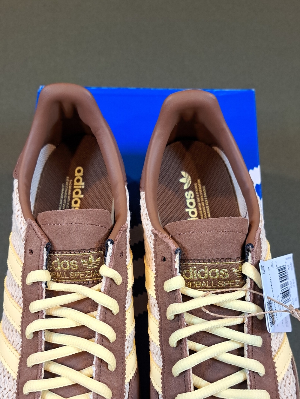 Adidas Handball Spezial - Color: Brown/Orange/Gum - Size: Women 8 - Picture 5 of 11